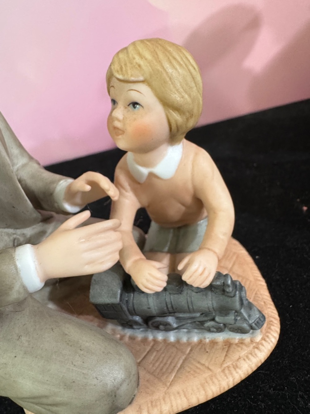 Vintage Treasured Memories porcelain figurine titled "The New Train". 1983 - Picture 9 of 11